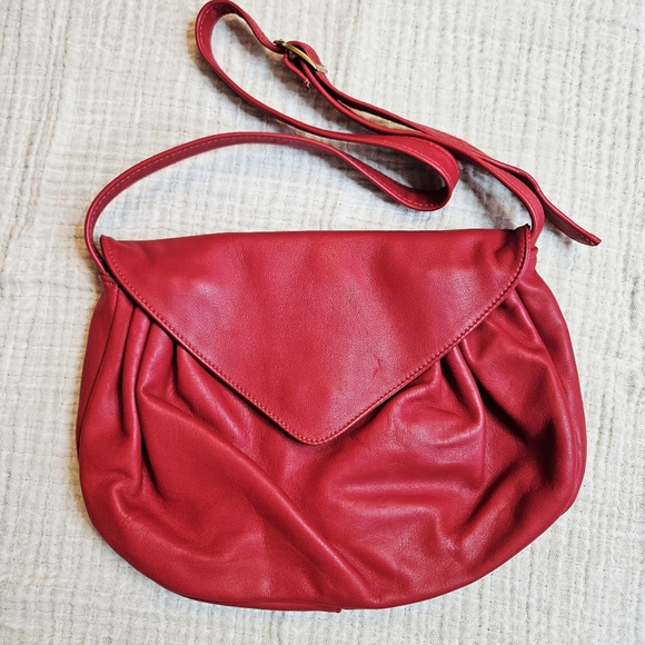 Vintage Handbags - Vintage 80s Libaire California Red Leather Purse